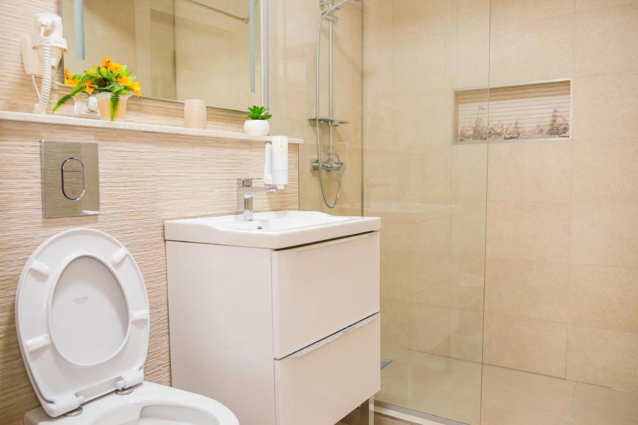 Golden Shell Apartment Mamaia Nord Navodari Ngoại thất bức ảnh