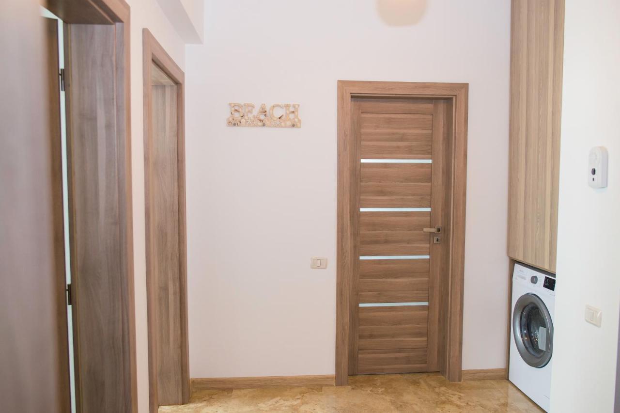 Golden Shell Apartment Mamaia Nord Navodari Ngoại thất bức ảnh