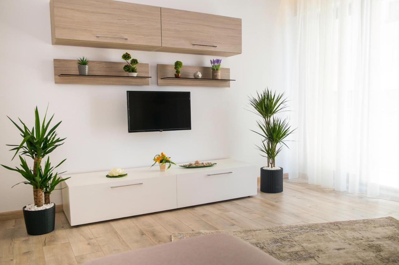 Golden Shell Apartment Mamaia Nord Navodari Ngoại thất bức ảnh
