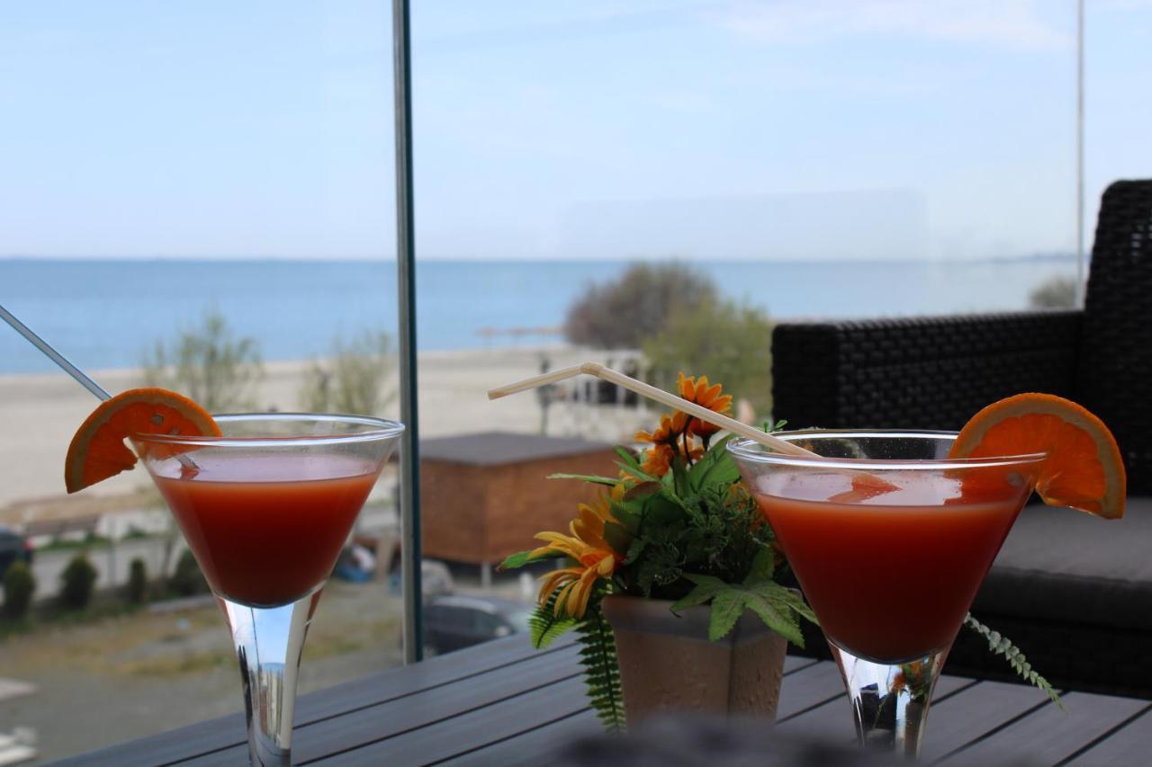 Golden Shell Apartment Mamaia Nord Navodari Ngoại thất bức ảnh